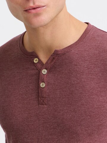 !Solid - Camisa 'Volko' em vermelho