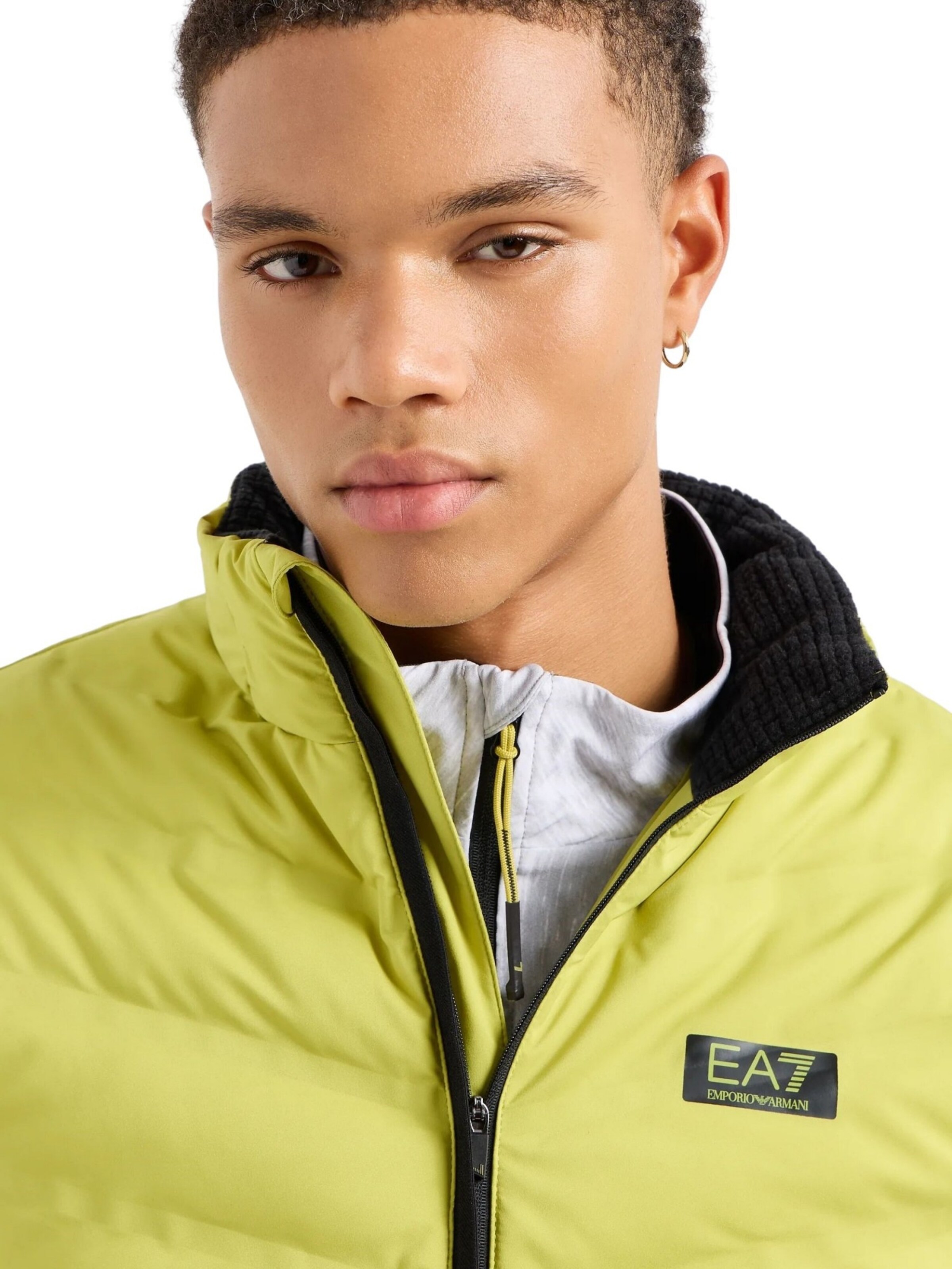 Gilet di EA7 Emporio Armani in giallo