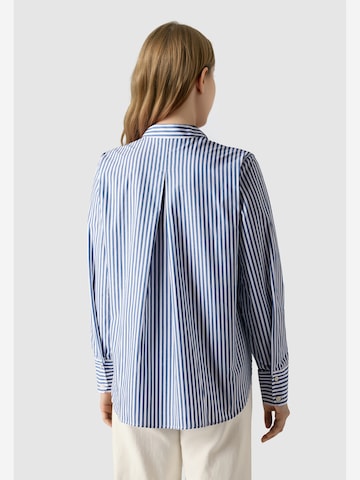 MAERZ Muenchen Blouse ' 192701 ' in Blauw