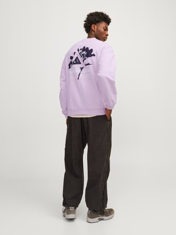 JACK & JONES - Sweatshirt 'Stagger' em roxo