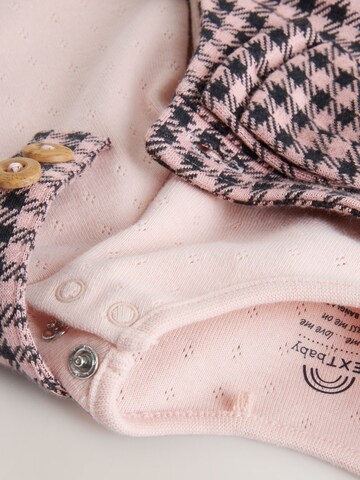 Next - Conjuntos em rosa