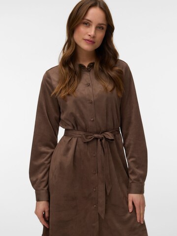 VERO MODA - Vestido camisero 'VMKatty' en marrón