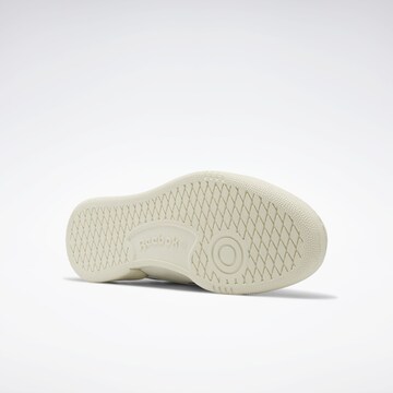 Baskets basses Reebok en blanc