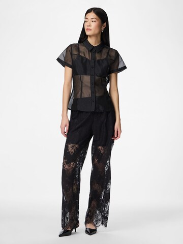 Loosefit Pantalon 'PCRinne' PIECES en noir