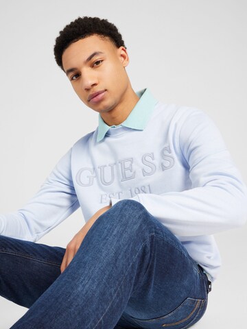 GUESS - Sweatshirt 'BEAU' em azul