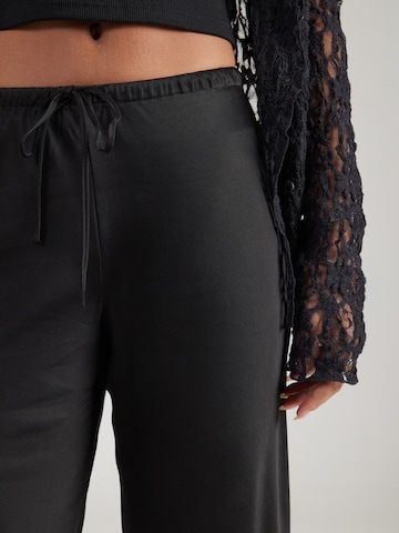 Regular Pantalon & Other Stories en noir