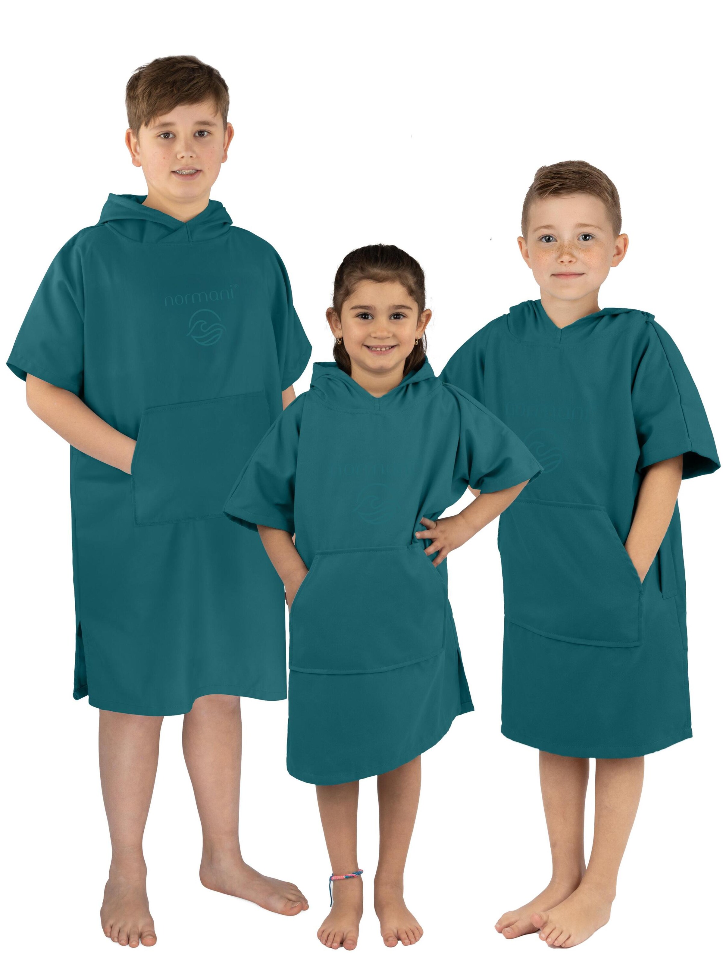 normani Bathrobe 'Luquillo' in Green: front