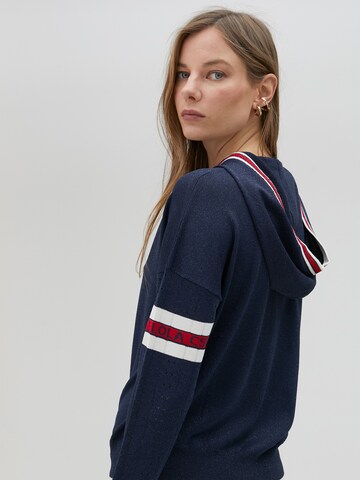 Veste de survêtement ' ' Lola Casademunt en bleu