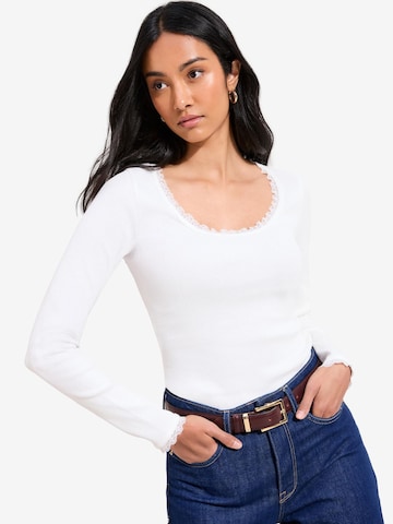 Friends Like These T-shirt i vit: framsida