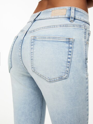 Pull&Bear Slim fit Jeans in Blue