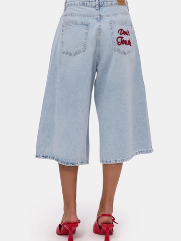 IT'S BASIC Baggy Jeans 'SUPER BAGGY  BERMUDA  SHORT' in Blauw