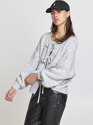 Lilavie Strickjacke ' Miaa ' in Grau