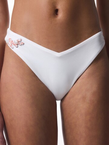 Penti Bikinibroek 'Bikinihosen' in Wit: voorkant