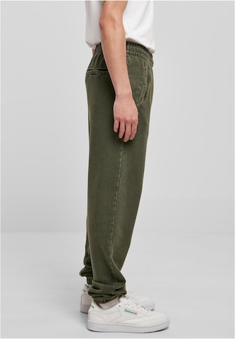 Urban Classics Tapered Pants in Green