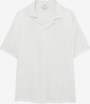 Pull&Bear Comfort Fit Skjorta i vit: framsida