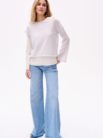 Blue Shadow Sweater in Grey