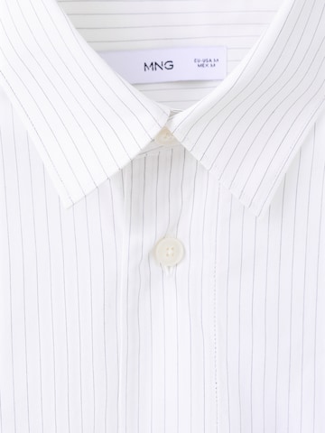 MANGO MAN Regular Fit Skjorte i hvid