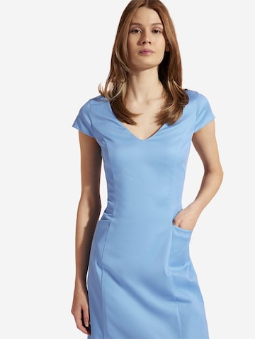 MORE & MORE Εφαρμοστό φόρεμα σε μπλε