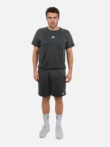 HEFTYKA Regular Sporthose‌‌‌‌‌‌‌‌ in Schwarz