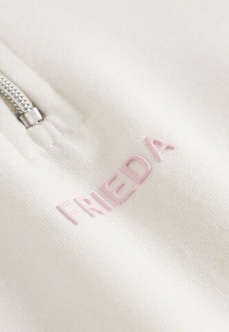 Frieda & Freddies NY Sweatshirt in Beige