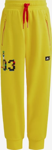 ADIDAS SPORTSWEAR Tapered Sportbroek 'LEGO' in Geel: voorkant