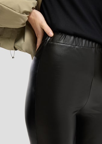QS Skinny Leggings in Schwarz