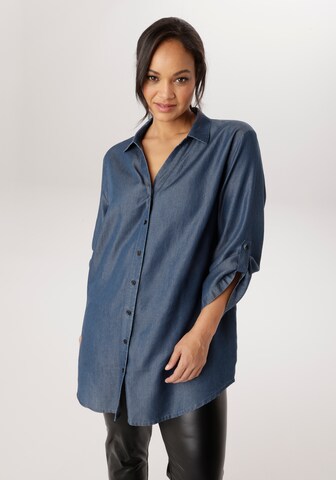 Aniston Blouse in Blue: front