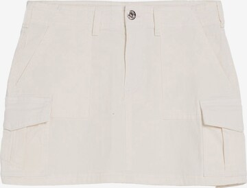 Bershka Skirt in White: front