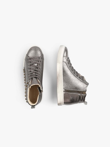 Scalpers High-Top Sneakers in Silver