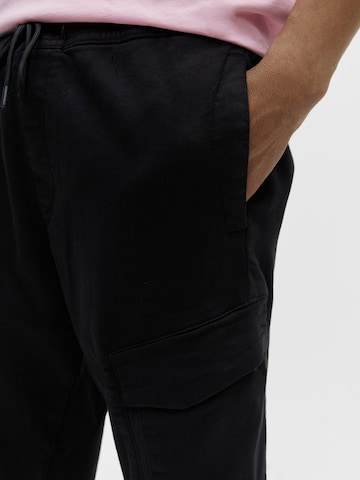 Regular Pantalon cargo Pull&Bear en noir