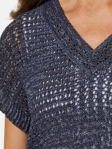 Goldner Pullover in Blau