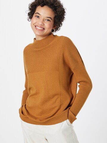 Pull-over Fransa en marron : devant