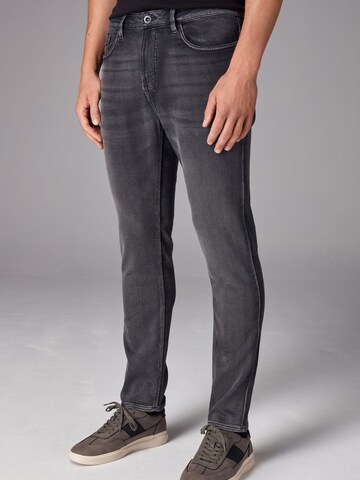 Coupe slim Jean Next en gris