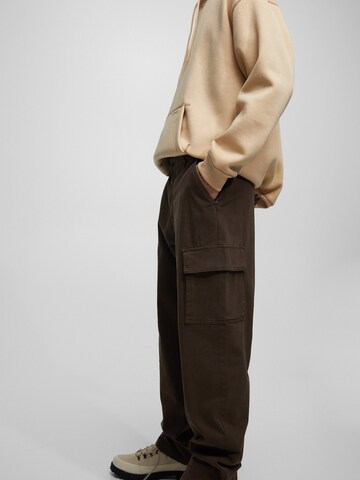 Pull&Bear Loose fit Cargo trousers in Brown