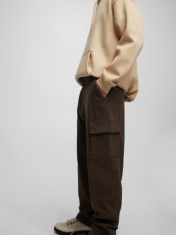 Pull&Bear Loose fit Cargo Pants in Brown