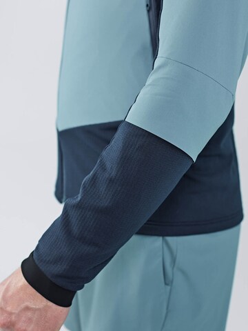 BLACKYAK Performance Jacket 'Karun' in Blue