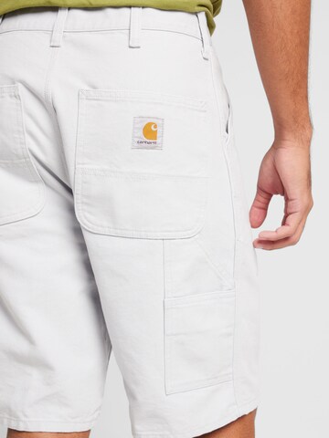Carhartt WIP Loosefit Shorts in Grau
