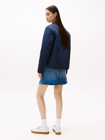 Tommy Jeans Преходно яке в синьо