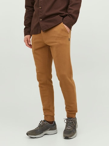 JACK & JONES Tapered Trousers 'Gordon' in Brown: front