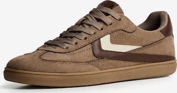 BershkaNiske tenisice - bež boja: prednji dio