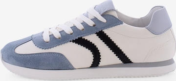 Baskets basses 'Mui' Kennel & Schmenger en blanc : devant