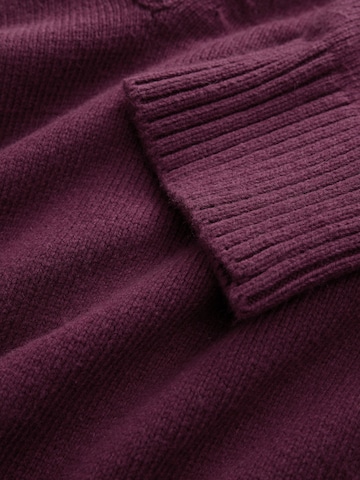 Next Sweater in Red