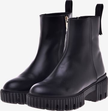 Baldinini Chelsea Boots in Black