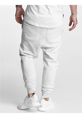 Tapered Pantaloni 'Rainrock' di Just Rhyse in bianco