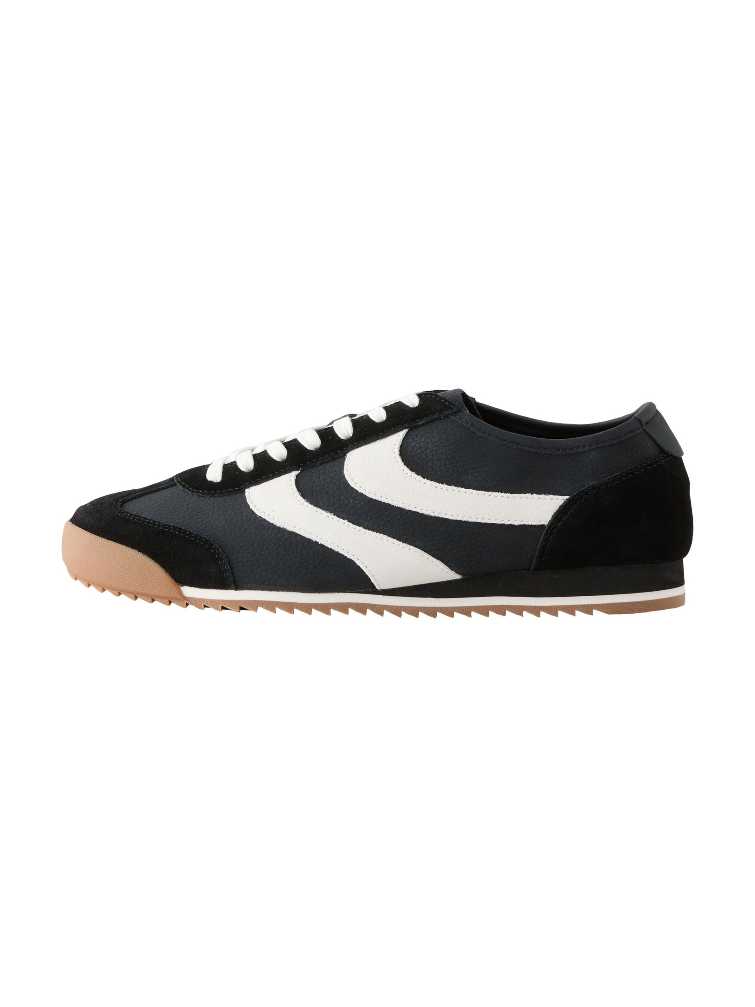 Next Sneaker in Schwarz: Vorderseite