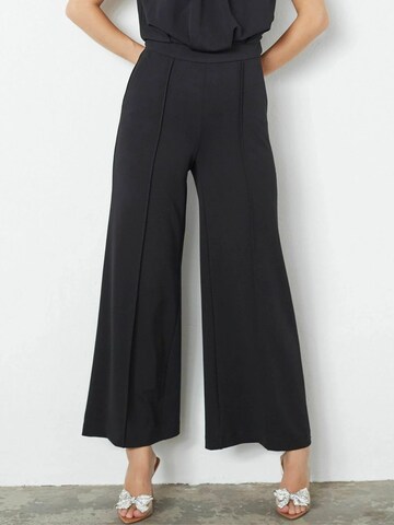 Regular Pantalon à plis 'Falcon' co'couture en noir : devant