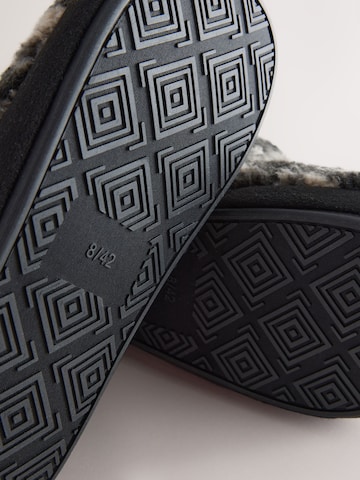 Pantoufle Next en gris