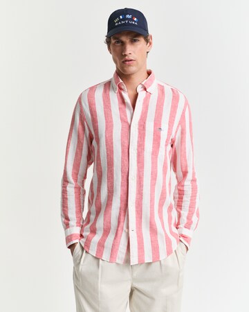 GANT Regular Fit Hemd in Rot: Vorderseite