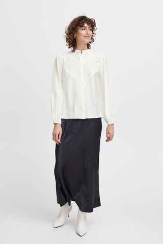b.young - Blusa en blanco