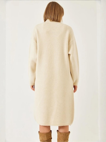 Robes en maille Bianco Lucci en beige